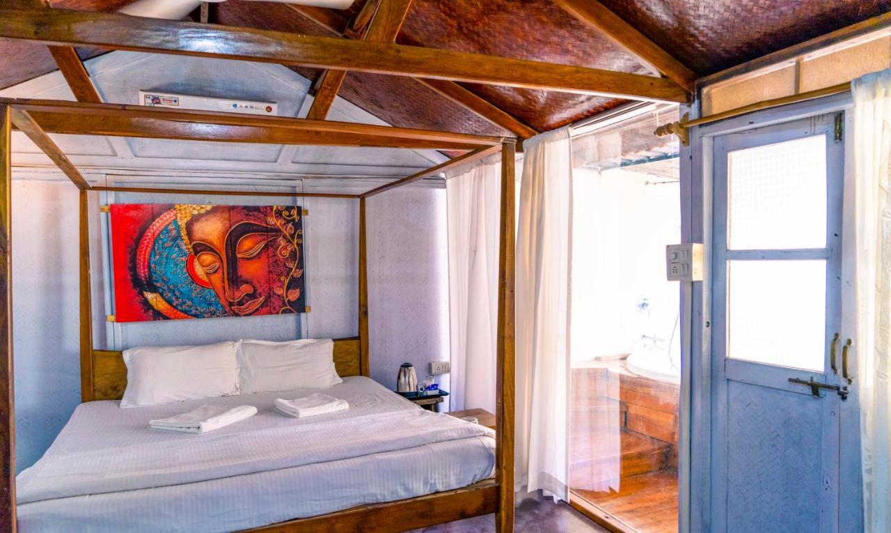 Village Susegat Beach Resort Morjim Buitenkant foto