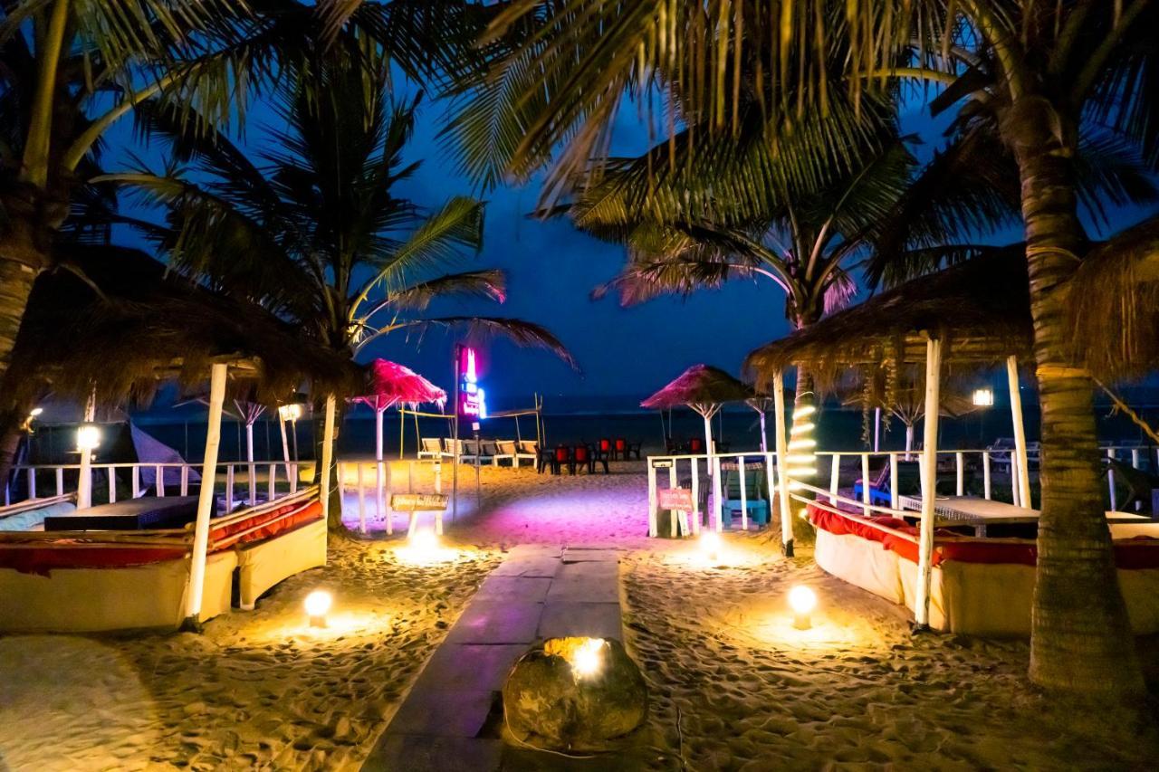 Village Susegat Beach Resort Morjim Buitenkant foto