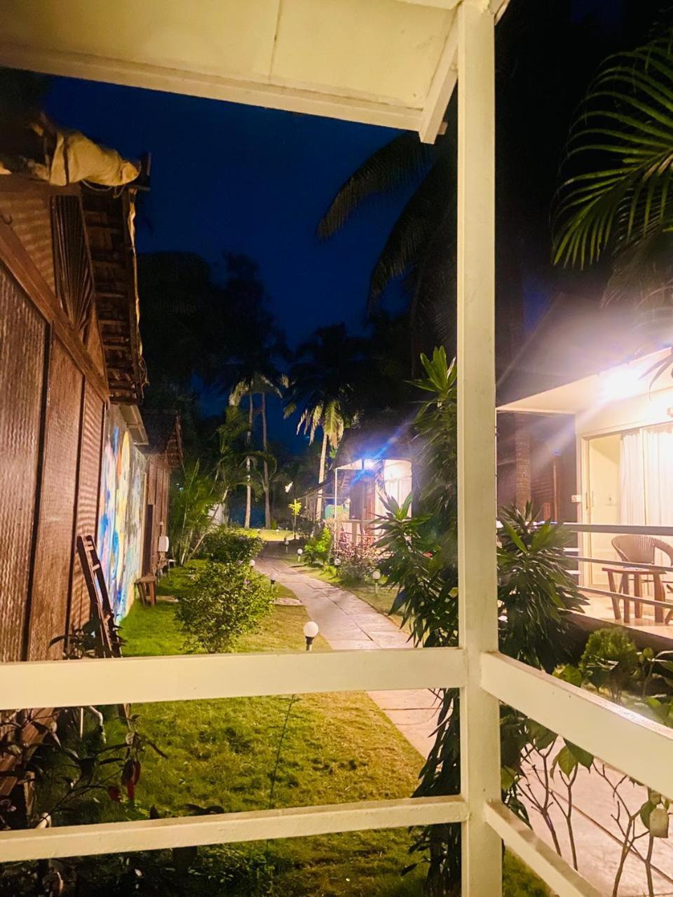 Village Susegat Beach Resort Morjim Buitenkant foto